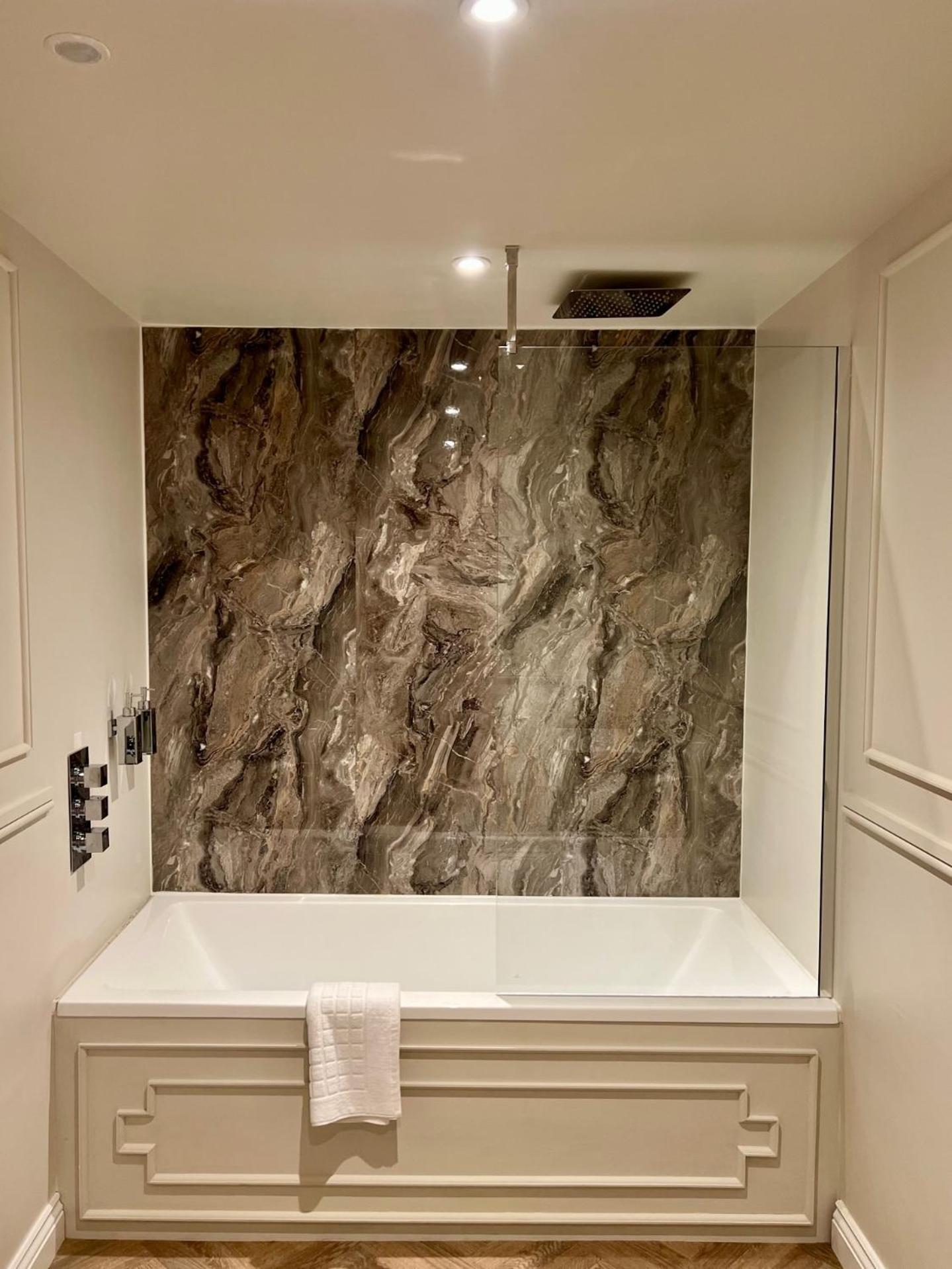 Number 3 Pier Road Suites 惠特比 外观 照片